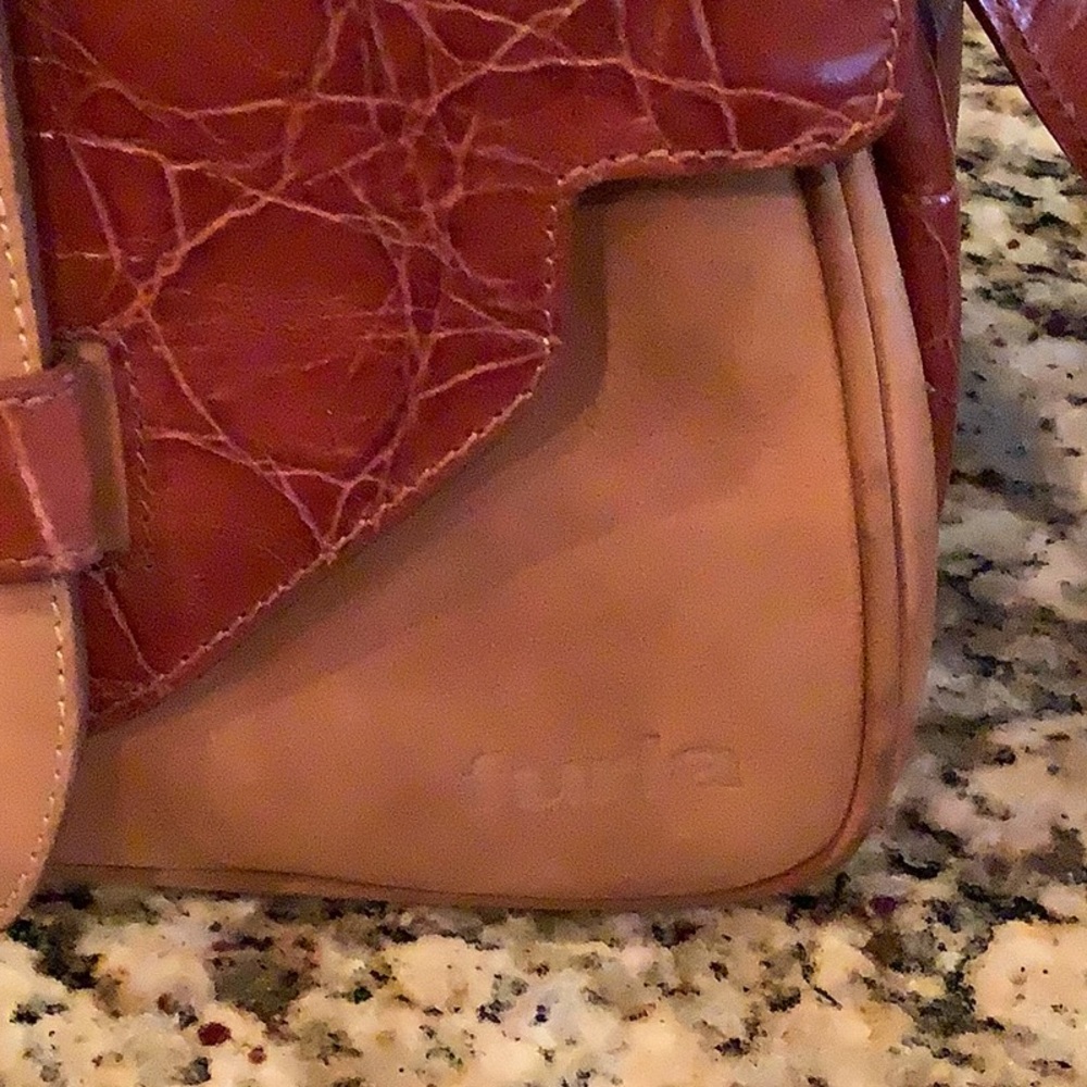 Furla Leather Purse Vintage ๐๐๐ - Picture 2 of 9